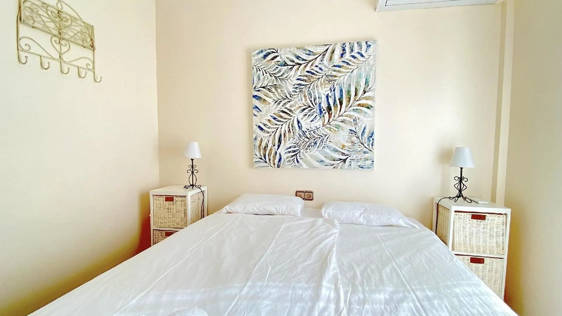Ferienhaus Mit Privatpool Fuer 10 Personen Ca 240 Qm In Nerja, Andalusien Costa Del Sol