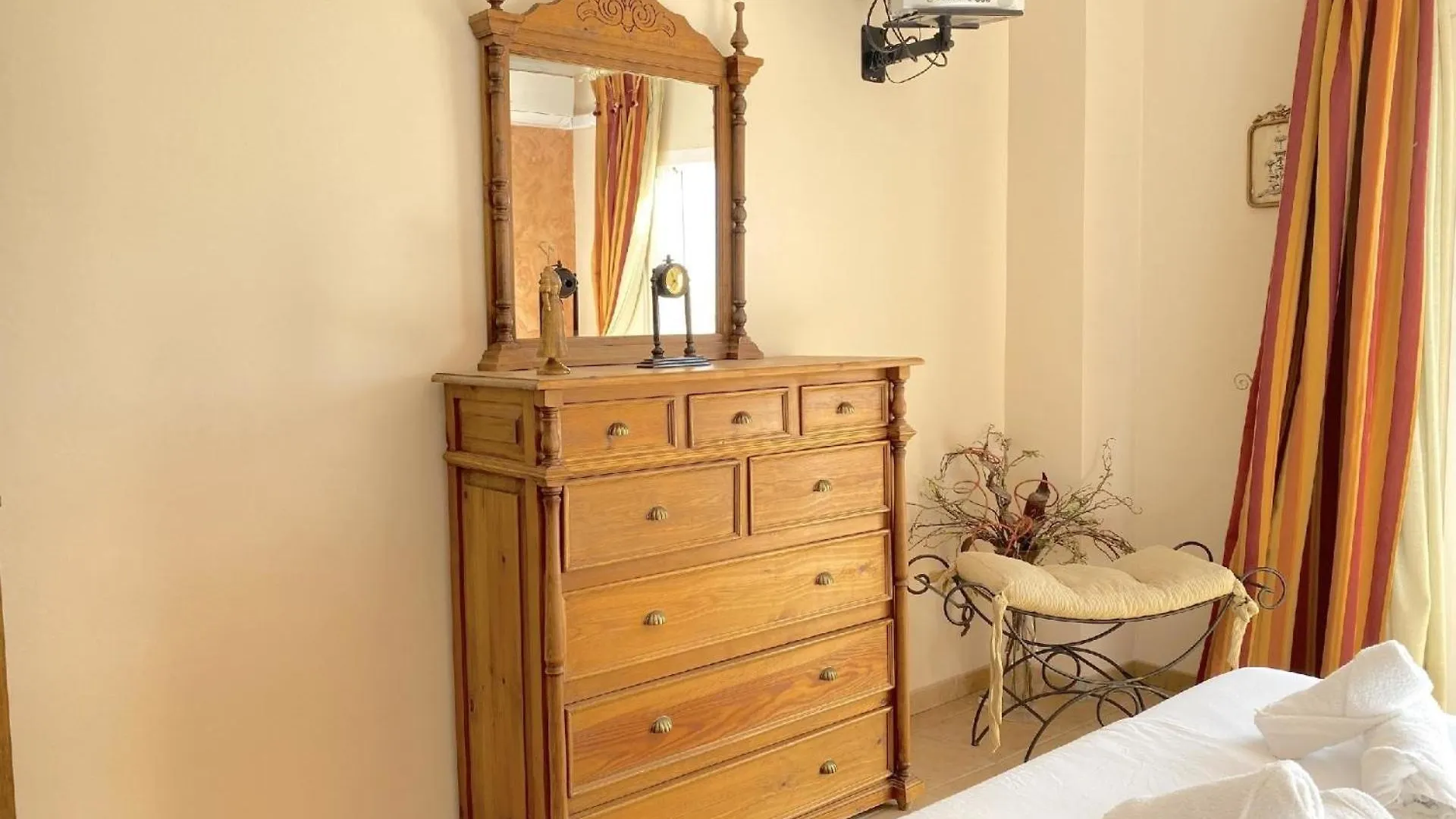Ferienhaus Mit Privatpool Fuer 10 Personen Ca 240 Qm In Nerja, Andalusien Costa Del Sol 0*, Nerja